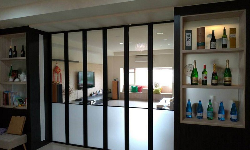 OO鋁框台北懸吊式玻璃門安裝實景