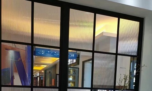 OO鋁框台北多功能空間玻璃拉門